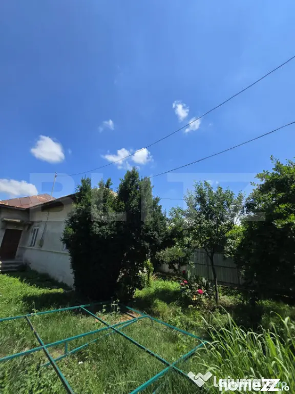 Casă 65 mp, teren de 1.500 mp, zona Titu