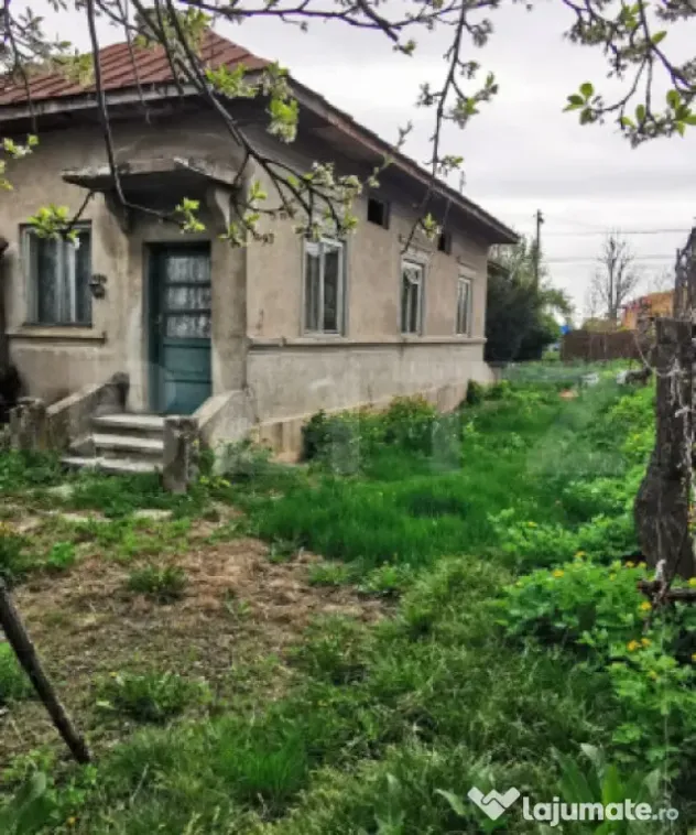 Casă cu teren de 1.500 mp in Titu- pozitionare excelenta