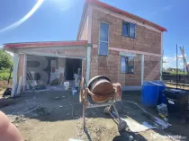 Casa individuala, 4 dormitoare, curte generoasa, garaj, zona