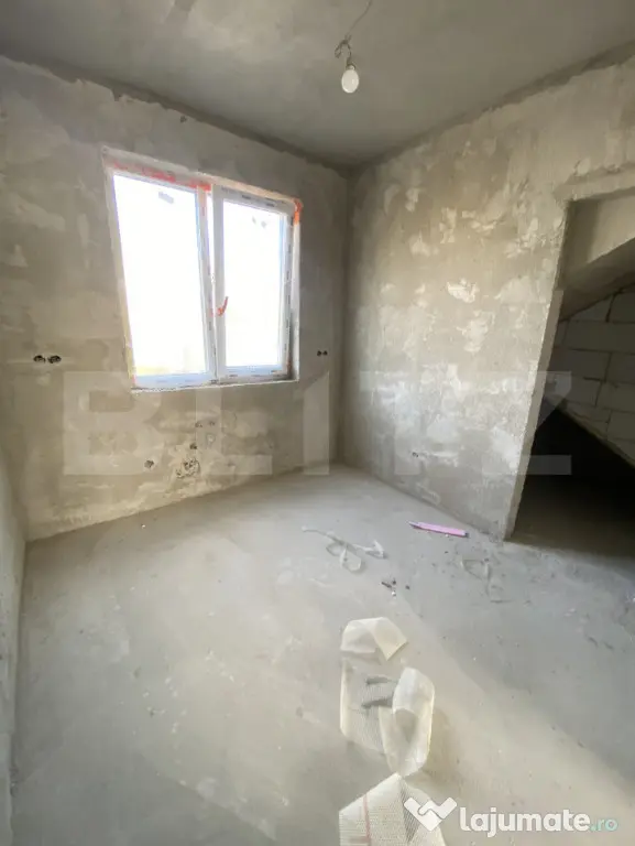 Casa individuala, 4 dormitoare, curte generoasa, garaj, zona