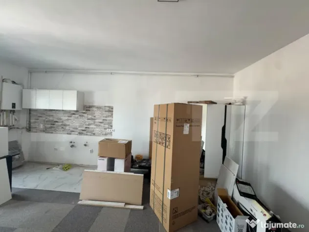 Apartament 2 camere, semidecomandat, zona Teilor