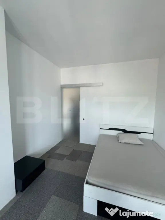 Apartament 2 camere, semidecomandat, zona Teilor
