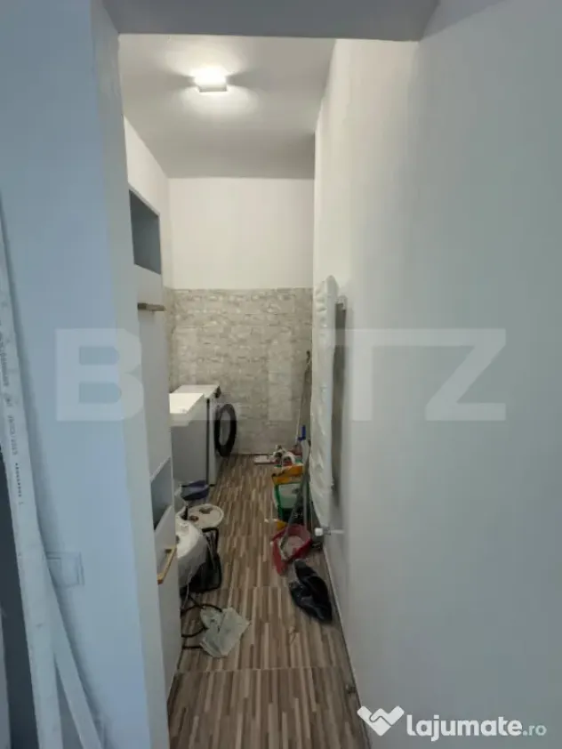 Apartament 2 camere, semidecomandat, zona Teilor