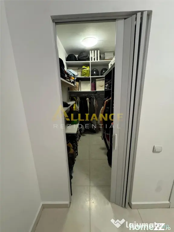 Apartament 2 camere tip studio - Gata de mutare