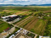 FILM! 5.000 mp teren, la marginea orasului Targu Secuiesc, a 