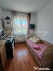 Apartament 4 camere de vanzare zona Decebal