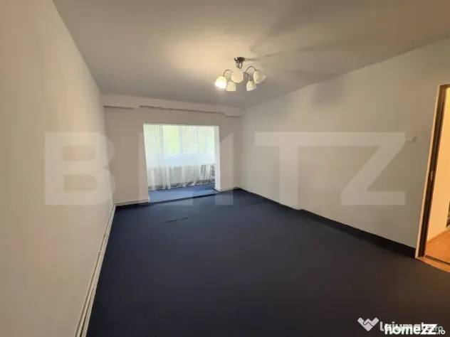 Apartament 3 camere, decomandat, zona Sigma