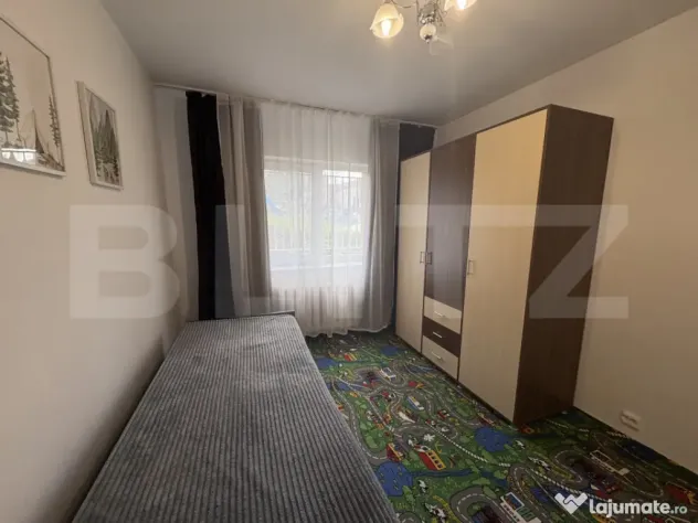 Apartament 3 camere, decomandat, zona Sigma