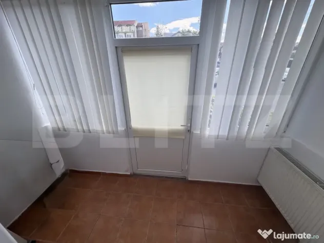 Apartament 3 camere, decomandat, zona Sigma