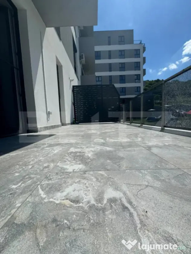 Apartament 2 camere cu parcare inclusa in pret