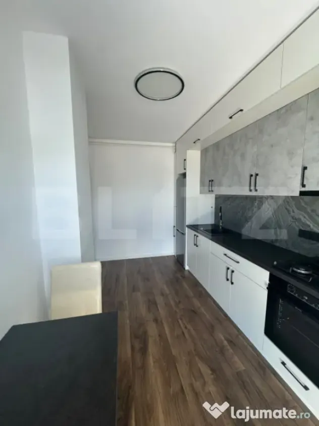 Apartament 2 camere cu parcare inclusa in pret