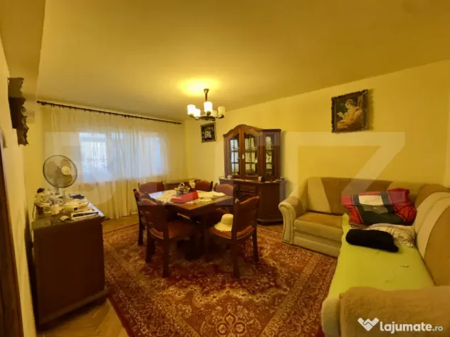 Apartament 3 camere decomandat, 76 mp, 2 băi, balcon mare,