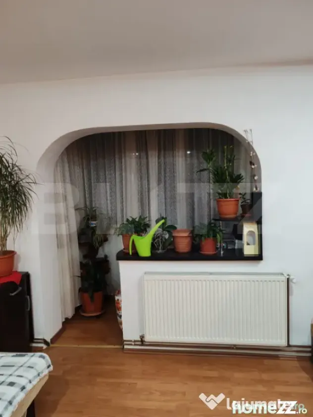 Apartament de vanzare, cu 3 camere, semidecomandat - in Vatr - Vatra Dornei (Suceava)