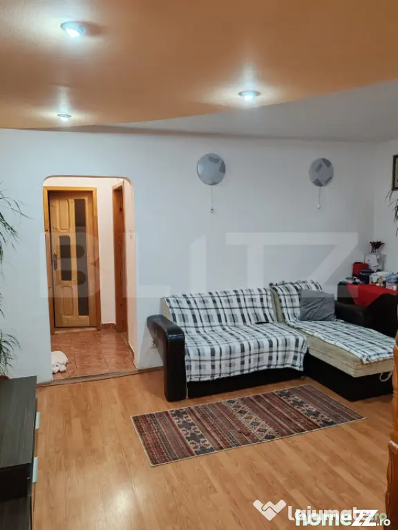 Apartament de vanzare, cu 3 camere, semidecomandat - in Vatr - Vatra Dornei (Suceava)