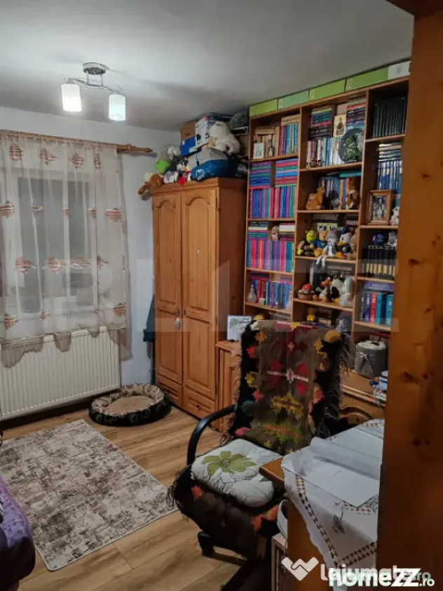 Apartament de vanzare, cu 3 camere, semidecomandat - in Vatr - Vatra Dornei (Suceava)