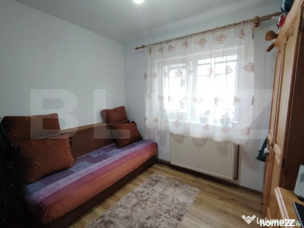 Apartament de vanzare, cu 3 camere, semidecomandat - in Vatr - Vatra Dornei (Suceava)