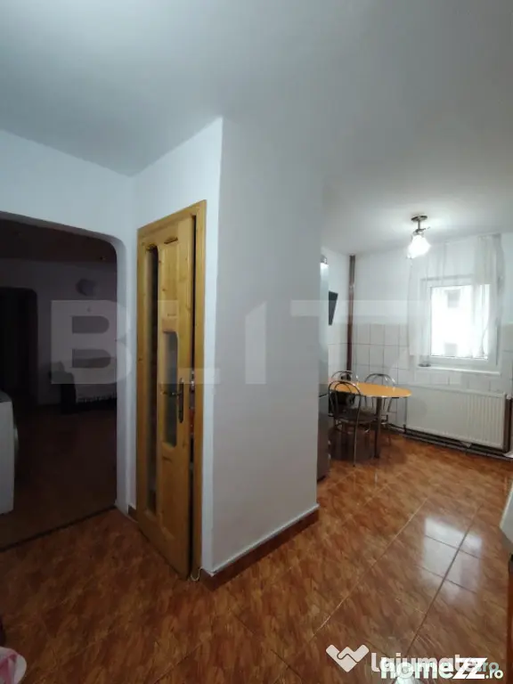 Apartament de vanzare, cu 3 camere, semidecomandat - in Vatr - Vatra Dornei (Suceava)