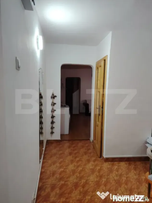 Apartament de vanzare, cu 3 camere, semidecomandat - in Vatr - Vatra Dornei (Suceava)
