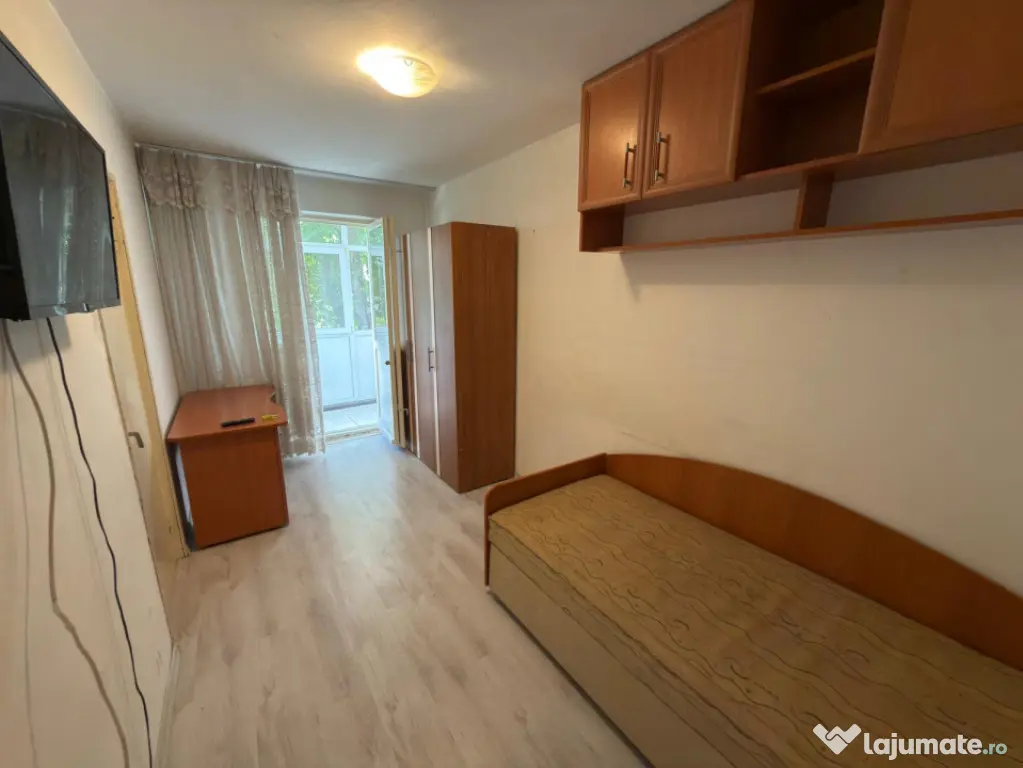 Apartament cu 2 camere- zona Malu Rosu