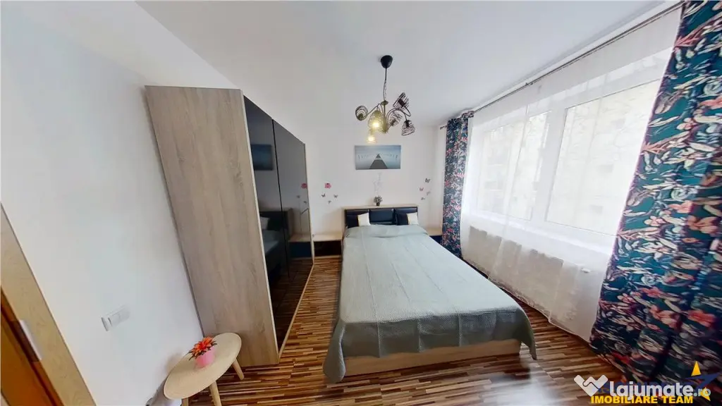 Regim vila, 2 camere, luminos, balcon, parcare, Cartierul To