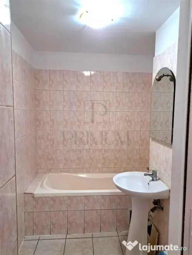 LIPOVEI - 3 CAMERE - 2 BAI - 2 BALCOANE - CENTRALA PROPRIE -