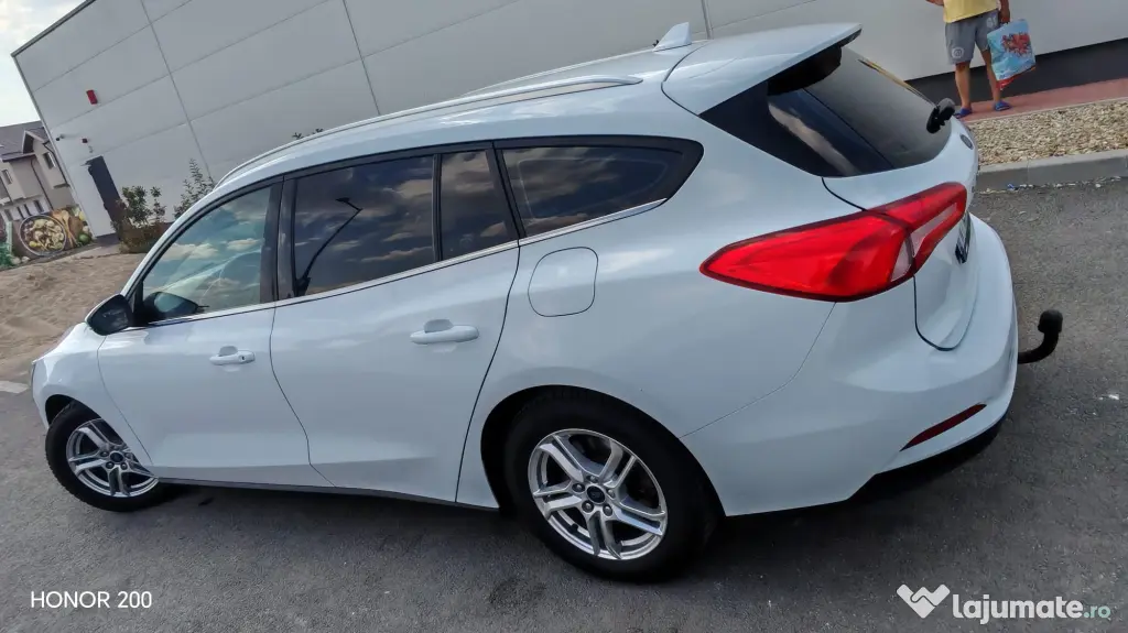 Se vinde un superb Ford Focus 2019!!