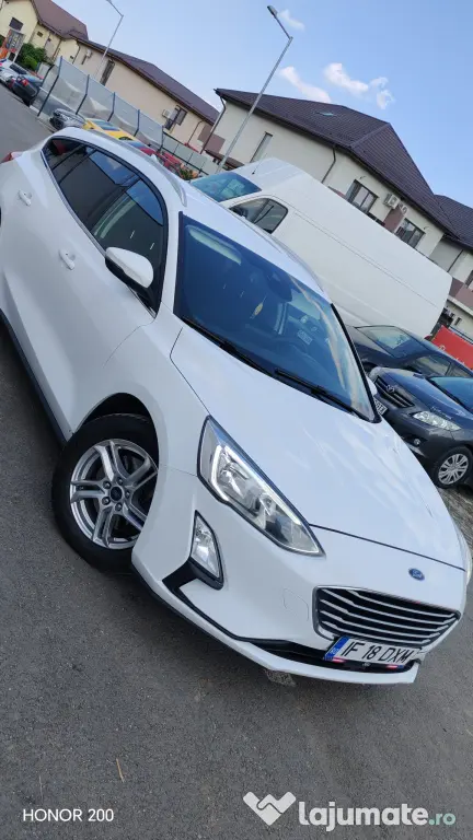 Se vinde un superb Ford Focus 2019!!
