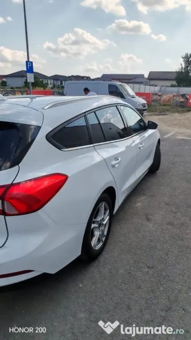 Se vinde un superb Ford Focus 2019!!