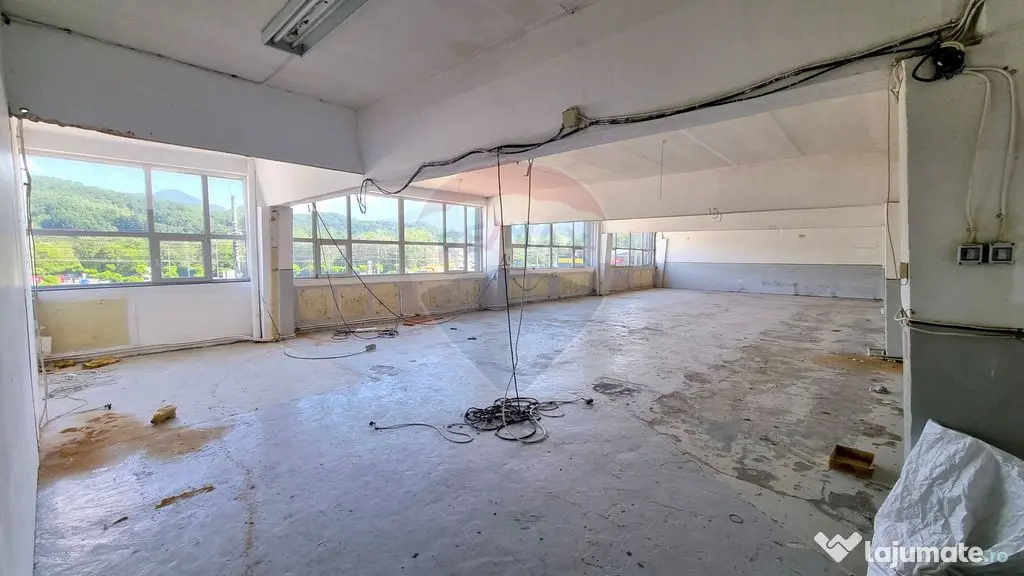 Spatiu comercial 370 mp | Vasile Lucaciu Baia Mare | 3 ??...