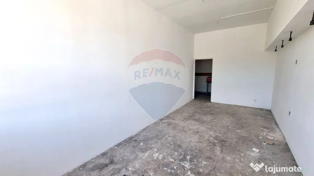 Spatiu comercial 370 mp | Vasile Lucaciu Baia Mare | 3 ??...