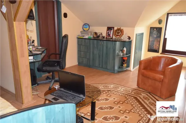 Casa si Spatiu Comercial de Zona Semicentrala