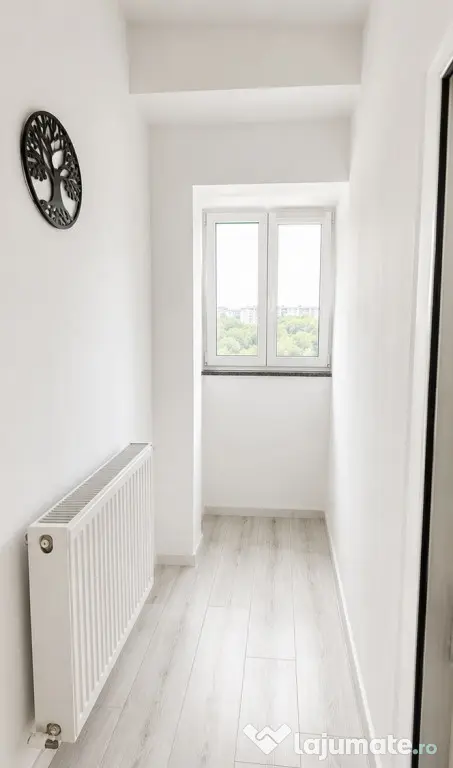 Vând apartament decomandat