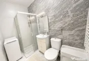Vând apartament decomandat 
