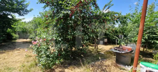 Casă cu teren generos de 905 mp, dublă deschidere – Piel