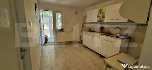 Casă cu teren generos de 905 mp, dublă deschidere – Piel