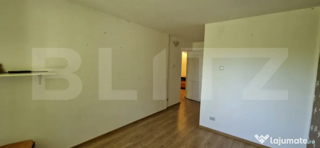 Casă cu teren generos de 905 mp, dublă deschidere – Piel