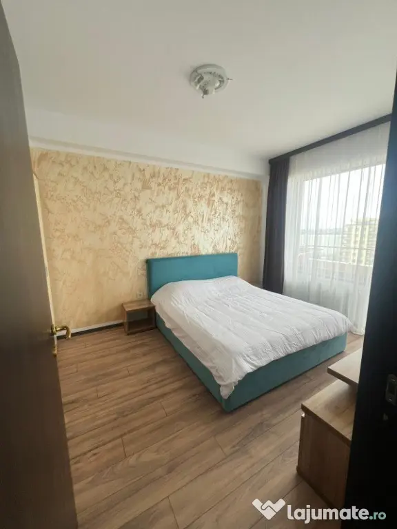DE VÂNZARE APARTAMENT 2 CAMERE ZONA CLUBURI MAMAIA
