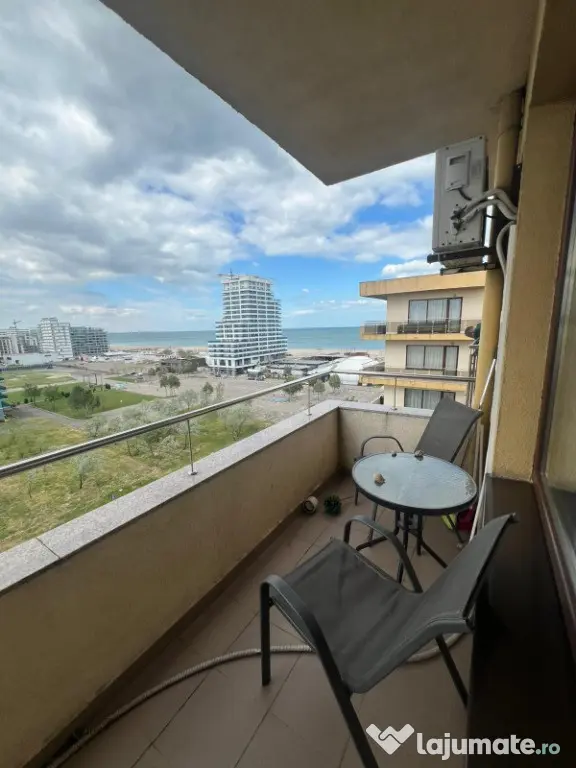 DE VÂNZARE APARTAMENT 2 CAMERE ZONA CLUBURI MAMAIA