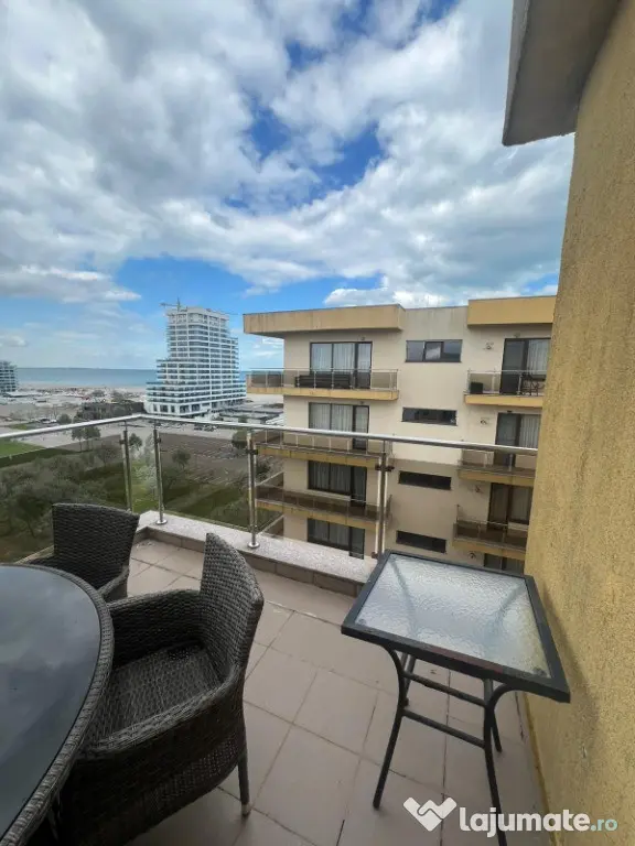 DE VÂNZARE APARTAMENT 2 CAMERE ZONA CLUBURI MAMAIA