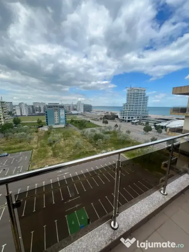 DE VÂNZARE APARTAMENT 2 CAMERE ZONA CLUBURI MAMAIA