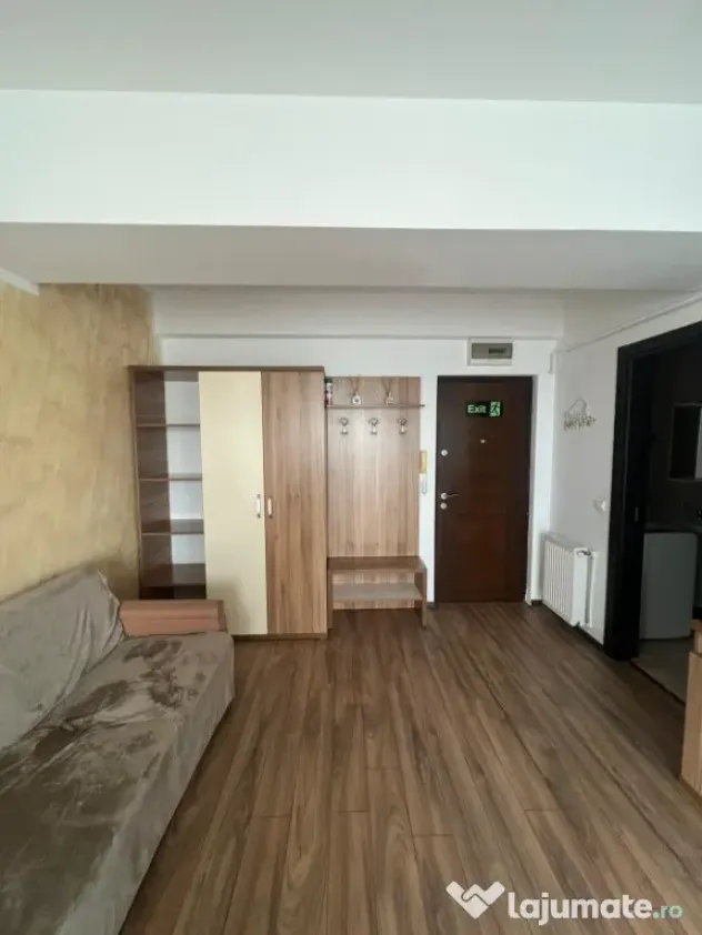 DE VÂNZARE APARTAMENT 2 CAMERE ZONA CLUBURI MAMAIA