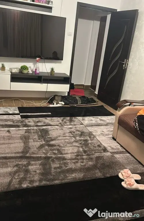 ???? Apartament 1 cameră renovat, 30 mp, Micro 40,bloc mixt