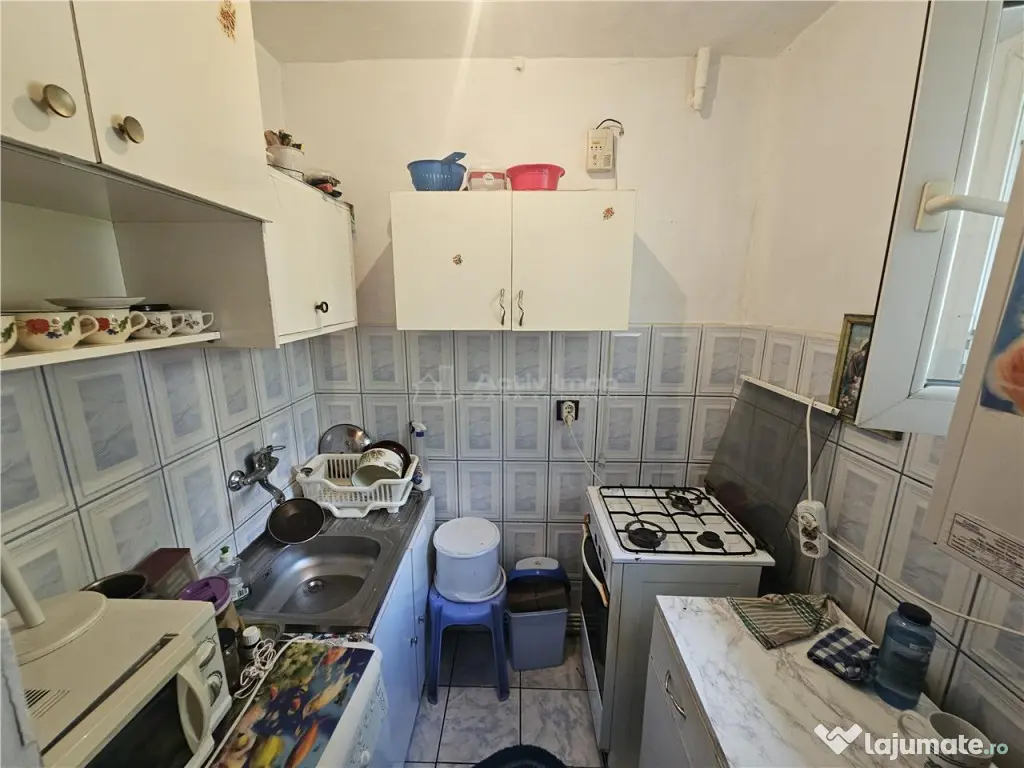 Resita, 2 Cam. Mobilat Utilat, Parter, Micro 2