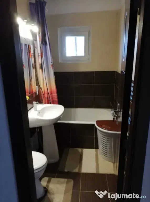 Apartament 3 camere | Decomandat | Tractorul