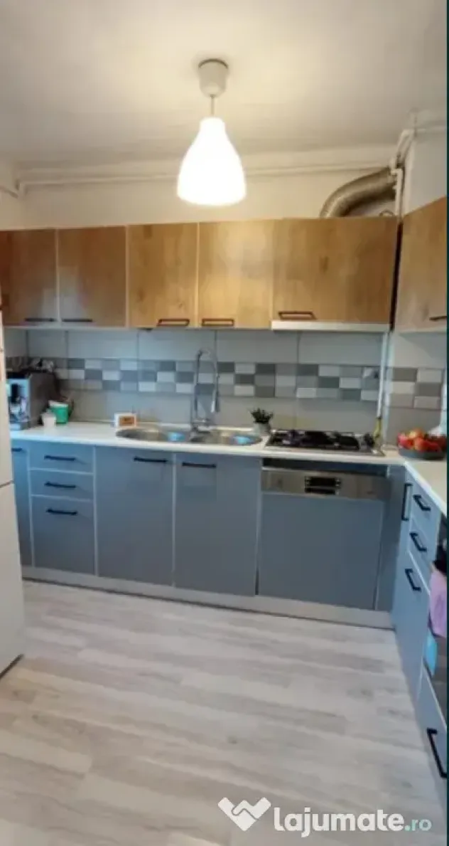 Apartament 3 camere | Decomandat | Tractorul