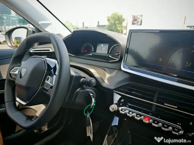 PEUGEOT 208 5 USI STYLE 1.2 PURETECH STT
