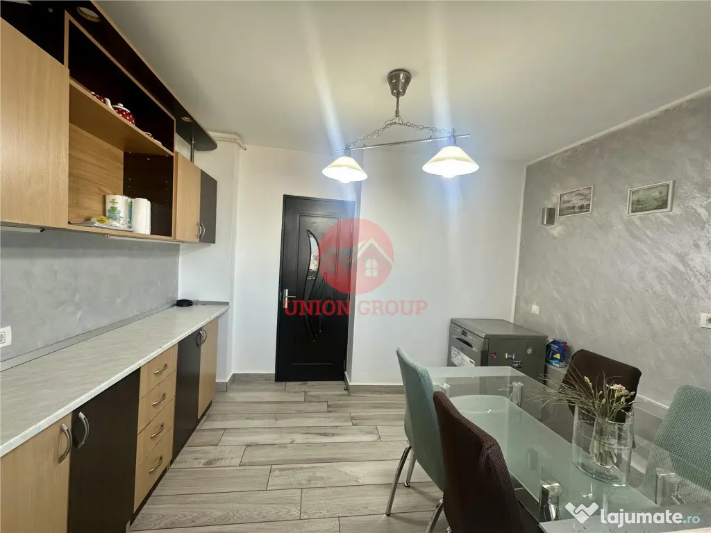 Apartament 3 Camere, Decomandat, Zona Tomis 3 - Comision 0