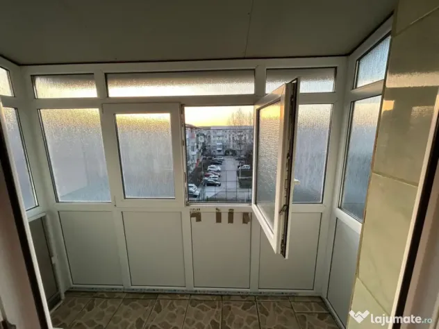 Apartament 2 camere, 42 mp, zona Bals
