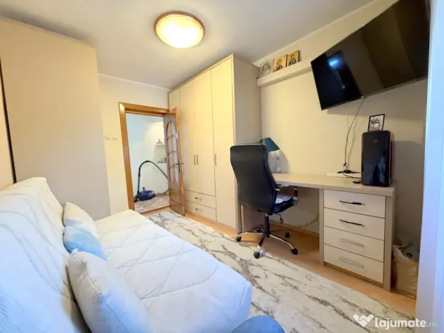Apartament spațios cu 3 camere (transformat din 4) – I.C Frimu