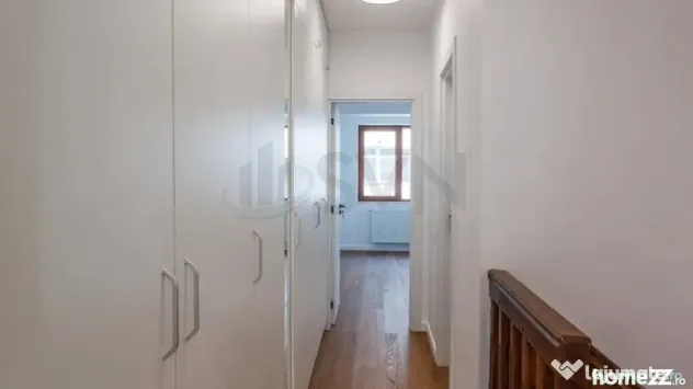 Apartament l 3 Camere l Primaverii